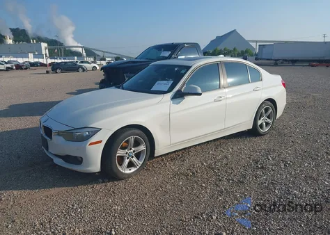 2014 BMW 328I xDrive из США, поврежденный, VIN WBA3B5C51EP542103
